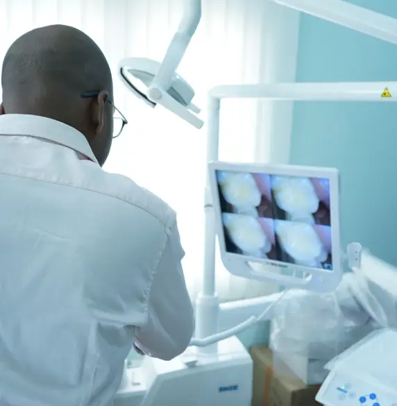 Dentist in RS Puram,Coimbatore